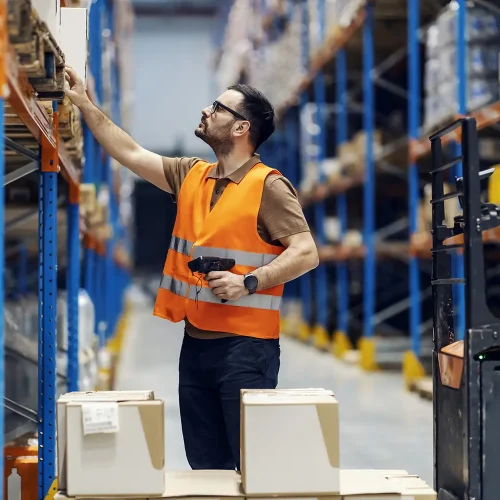 Fulfillment-worker
